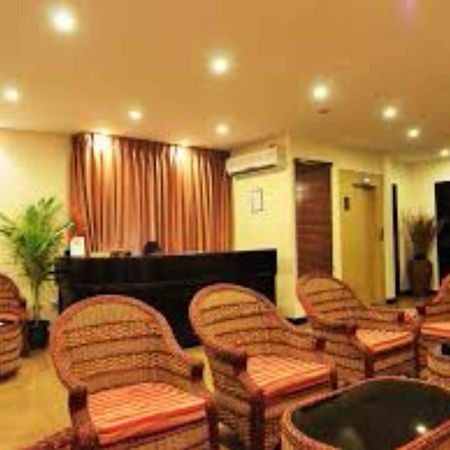 Baani Hotel Malé Extérieur photo